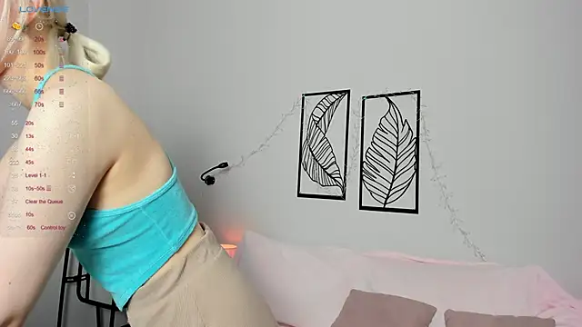 AdeleSilver online show from 12/05/25, 02:00