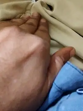 svk 05 online show from 11/19/25, 01:55