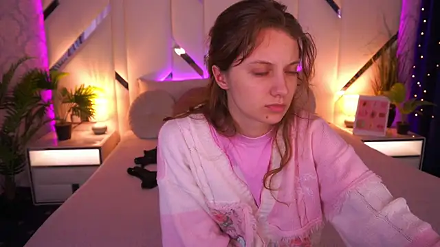 CuteeFoxy online show from 03/13/26, 01:49