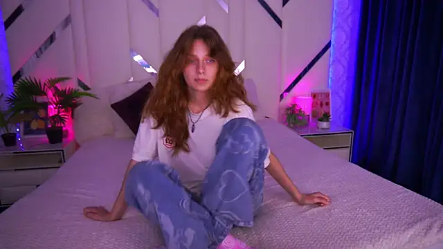 CuteeFoxy online show from 10/23/25, 01:54