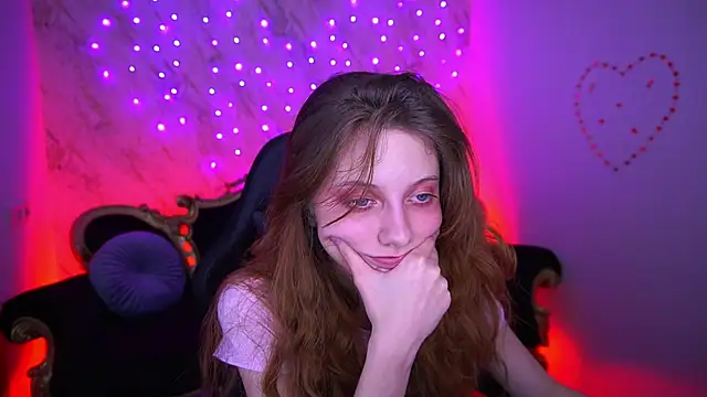 Snapshot of CuteeFoxy chatting on 02/26/26, 02:28 CuteeFoxy online show from 02/26/26, 02:28