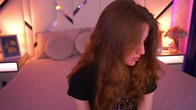 CuteeFoxy online show from 05/11/26, 04:04