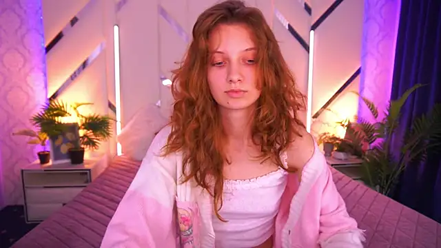 CuteeFoxy online show from 12/01/25, 03:02