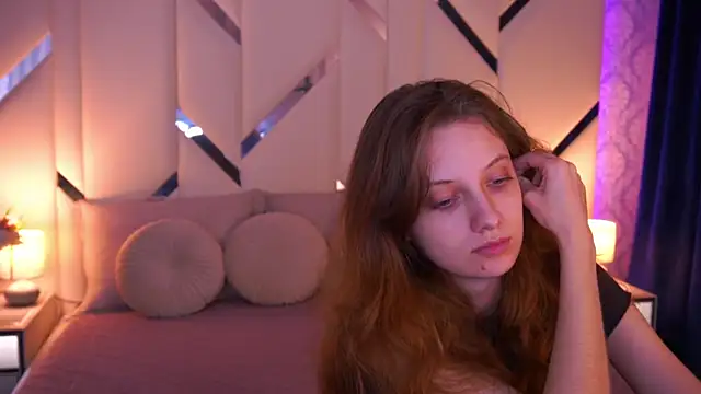 CuteeFoxy online show from 04/15/26, 12:53