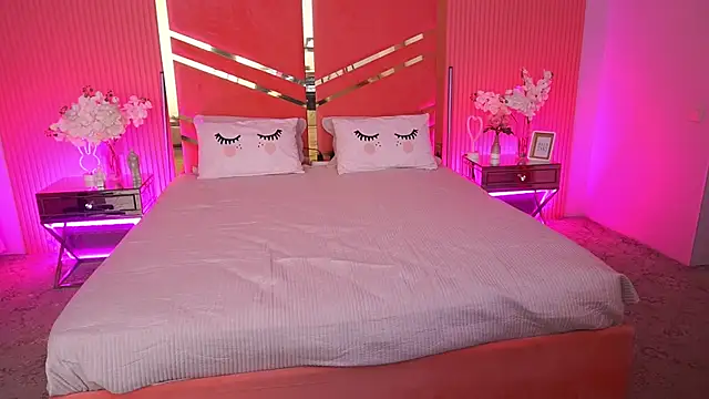 CuteeFoxy online show from 11/21/25, 02:38