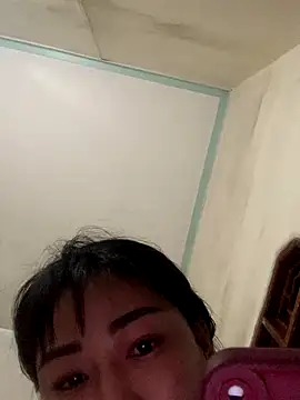 Snapshot of Your_hope77 chatting on 10/29/25, 10:47 Your hope77 online show from 10/29/25, 10:47