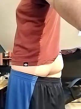 nicolaspgarnier online show from 02/16/26, 04:49