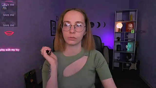 evalora vei online show from 12/14/25, 10:10