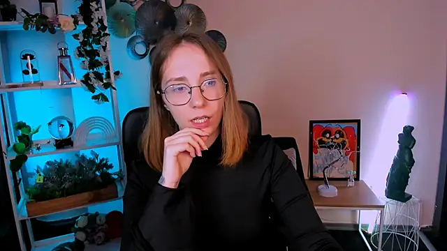 evalora vei online show from 04/14/26, 07:19