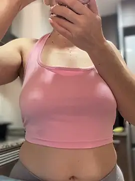 AlanaRius18 online show from 04/02/26, 01:51