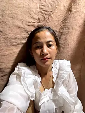 Snapshot of Miss-World00 chatting on 10/31/25, 12:13 Miss-World00 online show from 10/31/25, 12:13