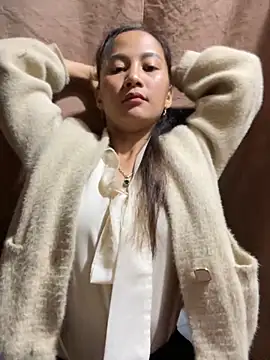 Snapshot of Miss-World00 chatting on 11/22/25, 11:42 Miss-World00 online show from 11/22/25, 11:42