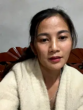 Snapshot of Miss-World00 chatting on 11/24/25, 01:11 Miss-World00 online show from 11/24/25, 01:11