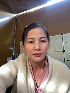 Miss-World00 online show from 12/21/25, 02:35