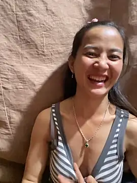 Snapshot of Miss-World00 chatting on 11/21/25, 05:17 Miss-World00 online show from 11/21/25, 05:17