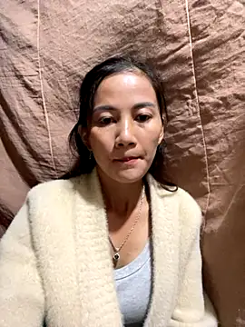 Snapshot of Miss-World00 chatting on 10/23/25, 11:47 Miss-World00 online show from 10/23/25, 11:47