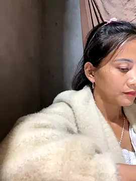 Snapshot of Miss-World00 chatting on 11/12/25, 01:48 Miss-World00 online show from 11/12/25, 01:48