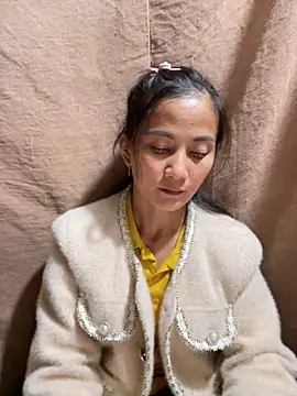 Snapshot of Miss-World00 chatting on 11/19/25, 02:28 Miss-World00 online show from 11/19/25, 02:28