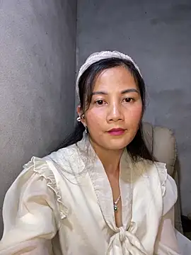 Snapshot of Miss-World00 chatting on 12/14/25, 08:09 Miss-World00 online show from 12/14/25, 08:09