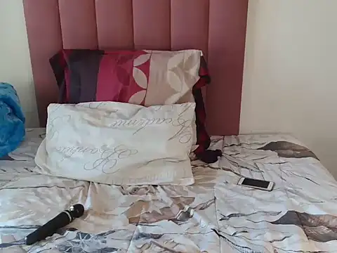 Bubbles156 online show from 04/10/26, 07:26