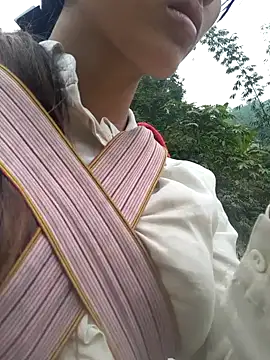 Snapshot of chipuca chatting on 10/27/25, 01:28 chipuca online show from 10/27/25, 01:28