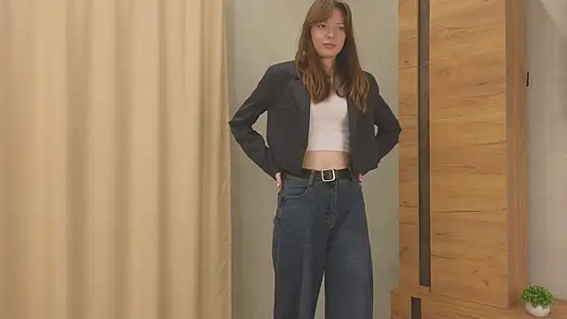 Erosyne online show from 10/20/25, 03:34