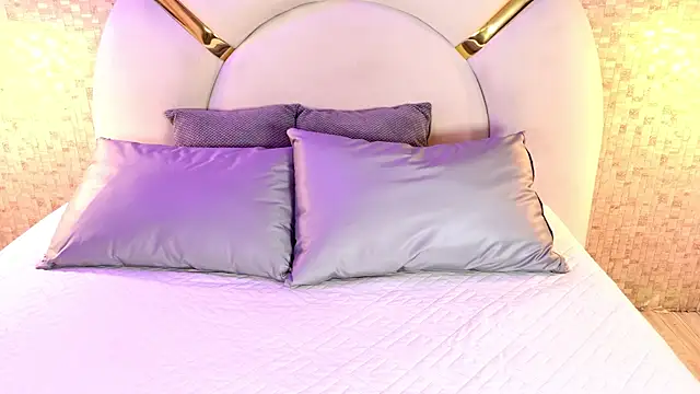 emmy rose25 online show from 04/15/26, 11:38