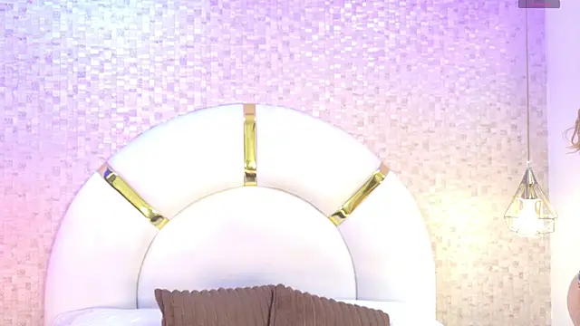 emmy rose25 online show from 11/02/25, 12:10