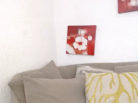 Nebula Lux online show from 12/15/25, 12:33