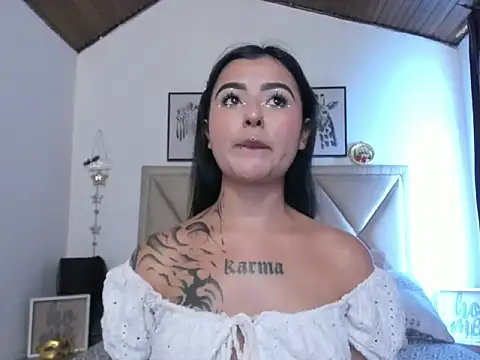 Nebula Lux online show from 12/01/25, 07:59