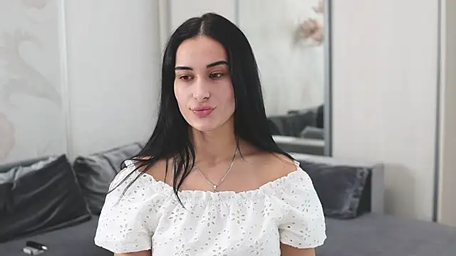 CocoTrap online show from 10/23/25, 01:54