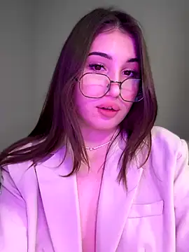 AuroraAmethyst online show from 10/18/25, 01:35
