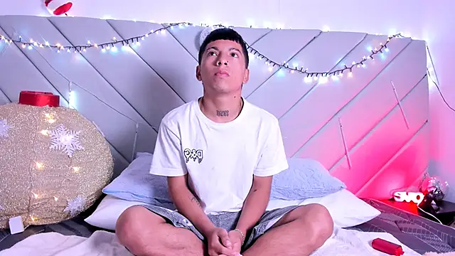 little kris1 online show from 12/05/25, 12:04