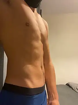 Snapshot of Rebeudeter_ chatting on 11/04/25, 10:13 Rebeudeter online show from 11/04/25, 10:13