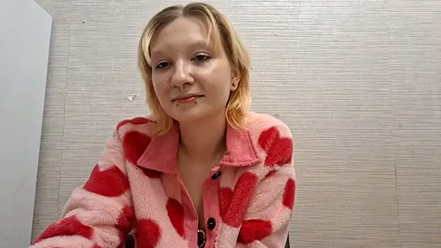 AstraVale online show from 10/30/25, 08:23