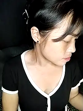 Hani-i online show from 10/22/25, 08:03