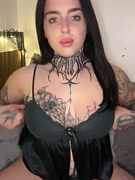 lucycoxxoxo online show from 07/14/26, 10:27