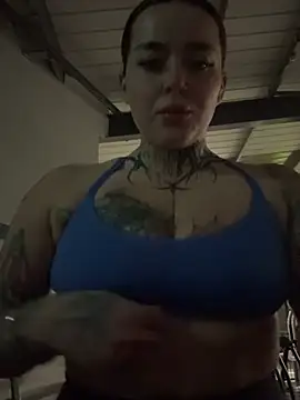 lucycoxxoxo online show from 05/16/26, 12:53