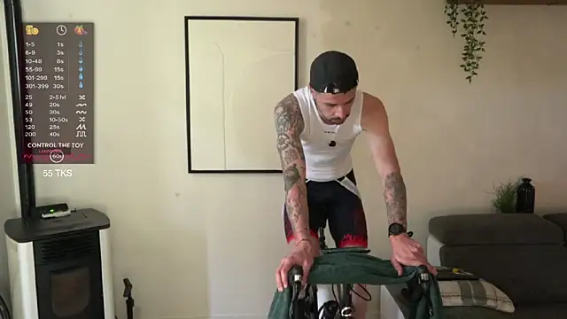 monsieurguitsxxx online show from 04/25/26, 10:18