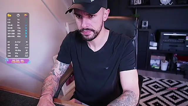 monsieurguitsxxx online show from 12/22/25, 01:11