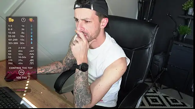 monsieurguitsxxx online show from 03/04/26, 01:30