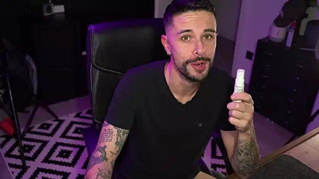 monsieurguitsxxx online show from 01/06/26, 05:17