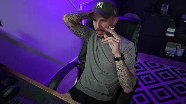 monsieurguitsxxx online show from 12/01/25, 03:13