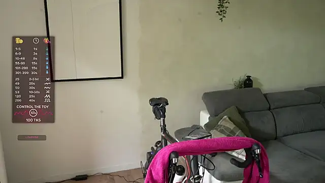 monsieurguitsxxx online show from 04/04/26, 01:06