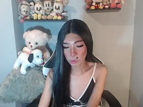 Yourasianbabyemma online show from 10/29/25, 04:17