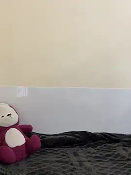 Aimee milk online show from 02/06/26, 07:26