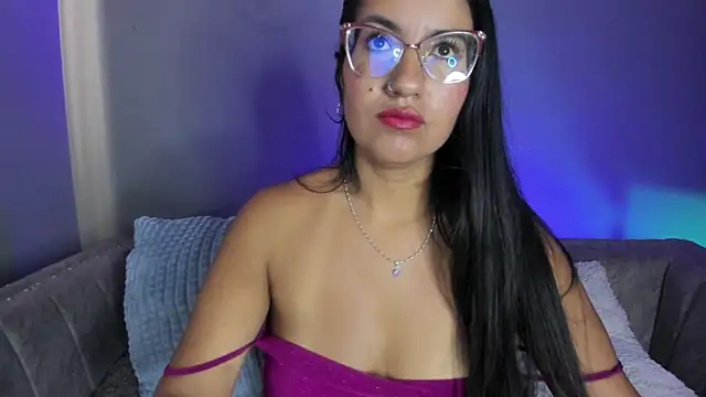 charlhot  online show from 10/21/25, 12:48