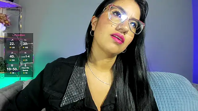 charlhot  online show from 11/08/25, 12:42