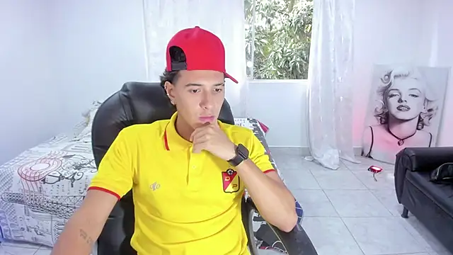 Hayden Boy  online show from 10/15/25, 01:52