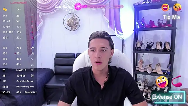 Hayden Boy  online show from 11/24/25, 07:47